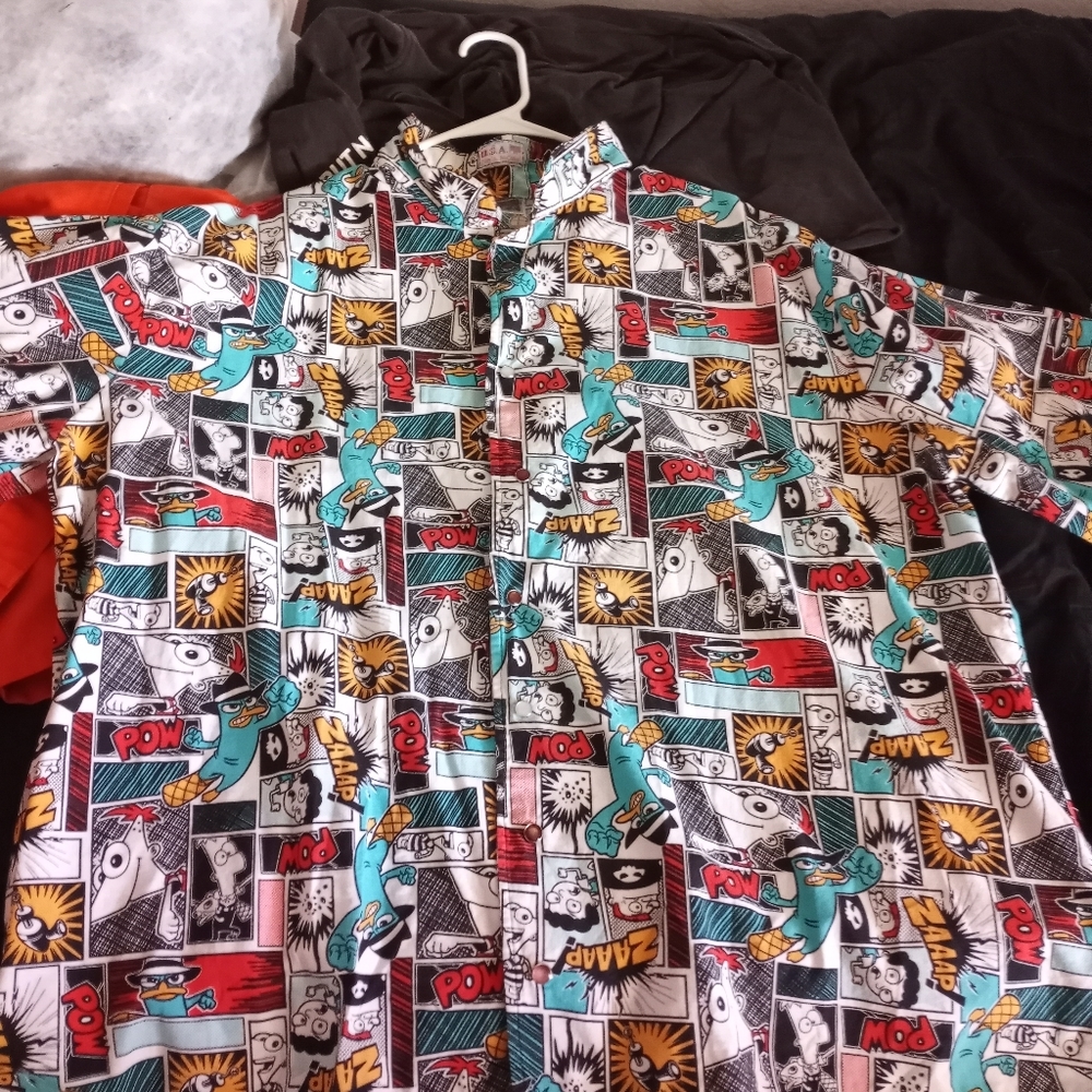 Mens XL. Phineas Shirt-Unique!!